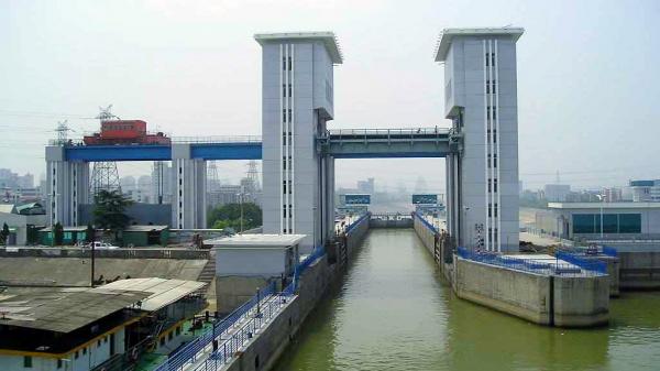 宜昌兩壩一峽游船中心