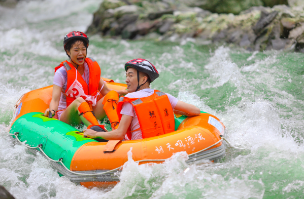 宜昌朝天吼漂流預定中心 宜昌朝天吼漂流預定中心