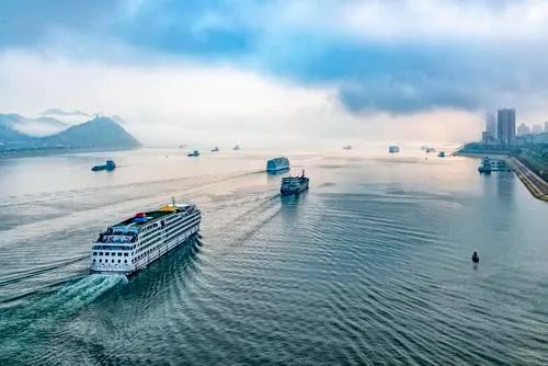 三峽旅游船