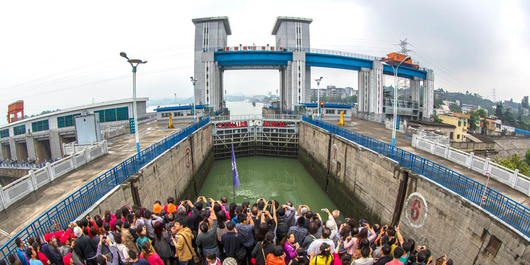 宜昌兩壩一峽游客集散中