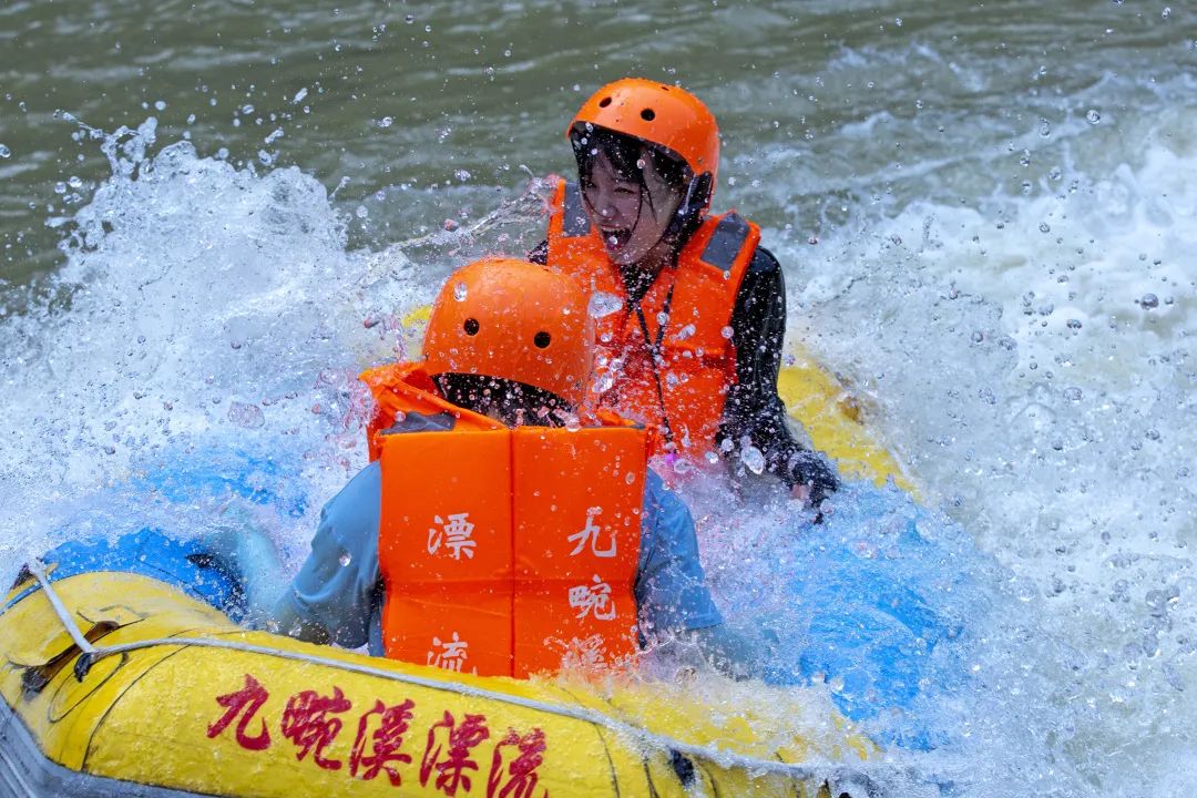 宜昌九畹溪漂流集散中心 宜昌九畹溪漂流集散中心